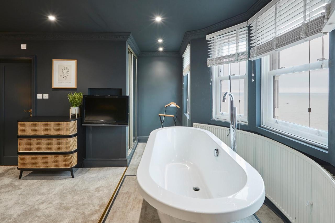 Host & - Queenscliffe Holiday home Scarborough